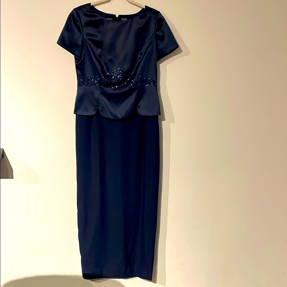 LIZ CLAIBORNE NIGHT- Elegant Navy Blue Evening Gown